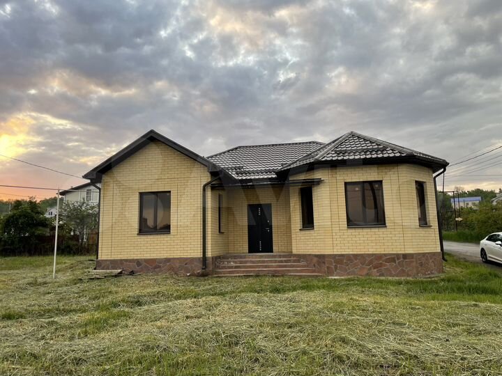 Дом 108 м² на участке 5 сот.