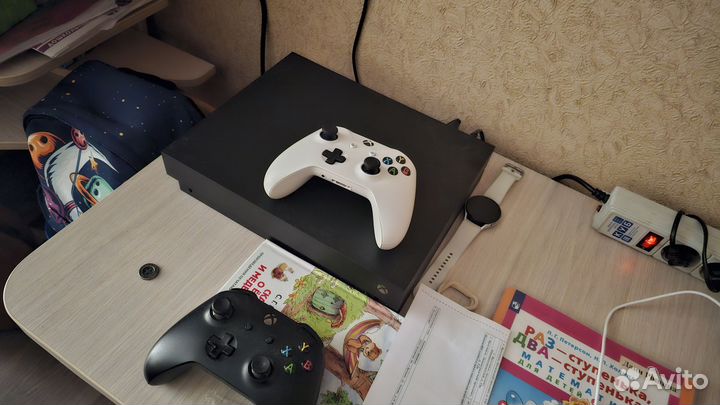 Xbox One s