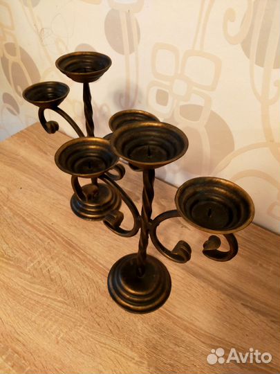 Подсвечники, канделябры