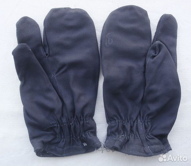 Рукавицы трёхпалые чёрные, вс СССР