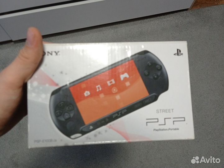 Sony psp e 1008