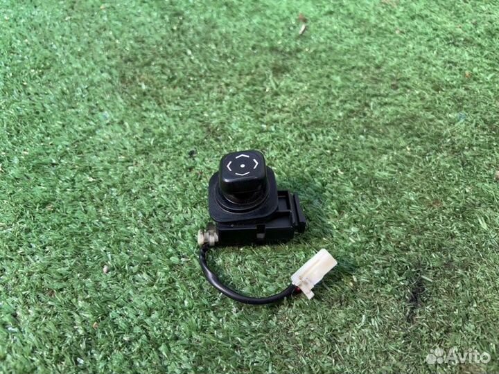 Кнопка регулировки рулевой колонки Lexus Rx330