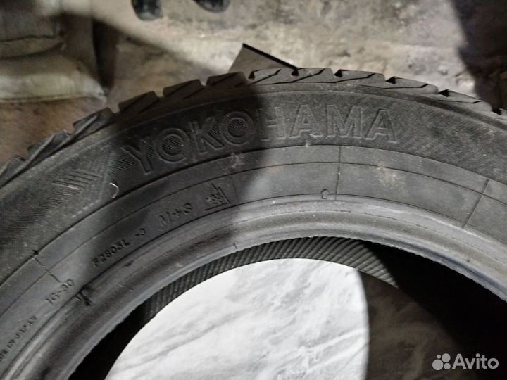 Yokohama Ice Guard IG30 215/60 R16 95Q