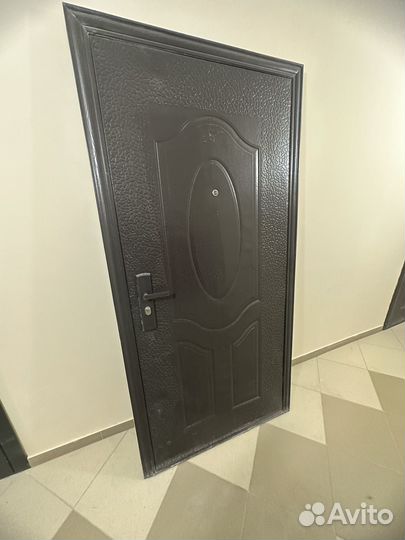 Дверь входная