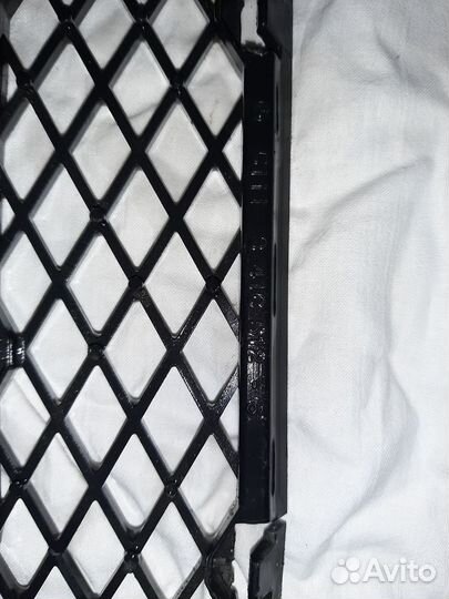 Решётка переднего бампера бмв х3 е83 2010 г.в