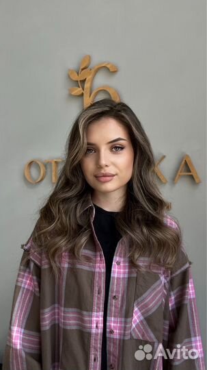 Модель на сложное окрашивание, укладку