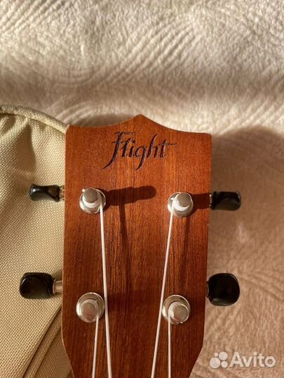 Укулеле flight