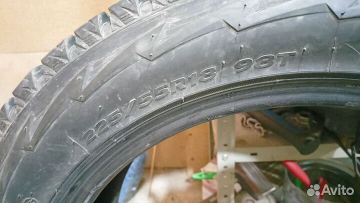 Hankook I'Pike RW11 225/55 R18 98T