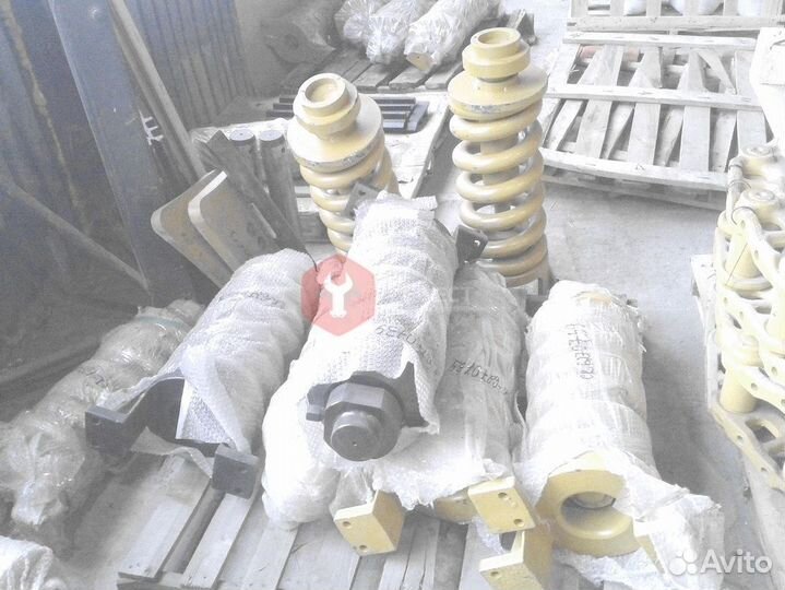 Натяжитель гусеницы CAT 325D