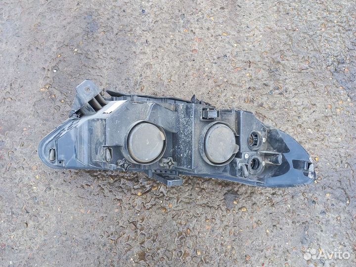 Нива тревел передняя левая фара