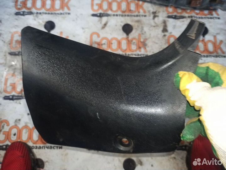 Накладка Mazda 3 BK