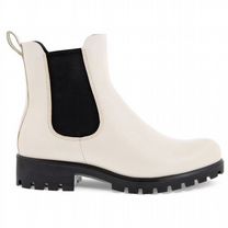 Читы убеги от мамы и папы. Мамочка беги папа догоняет. Читы убеги от мамы и папы. Читы убеги от мамы и папы. Мама бежит за поездом прикол.