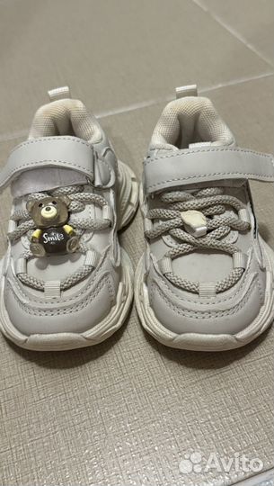 Кроссовки детские
