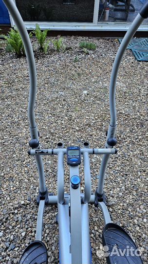 Эллиптический тренажёр Orbitrek elite