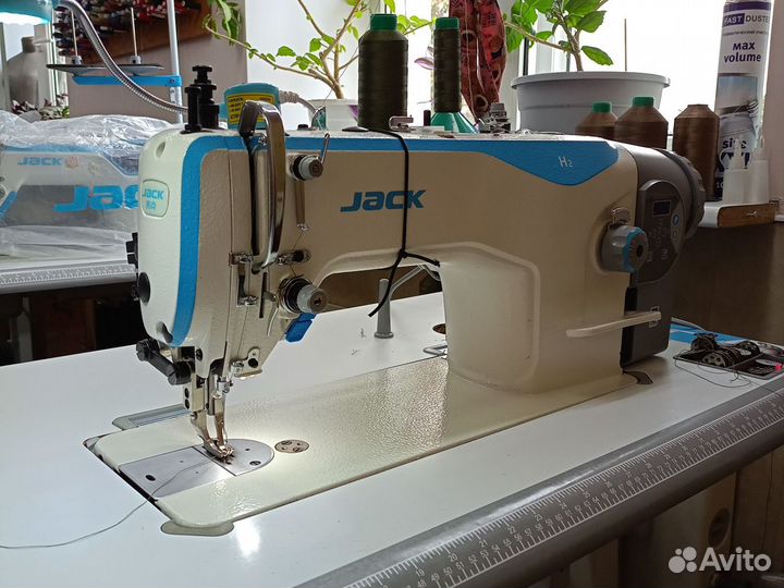 Прямострочная швейная машина jack F4, jack H2