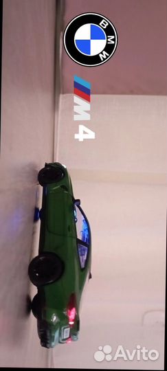 Масштабная коллекционная модель BMW M4 1:32