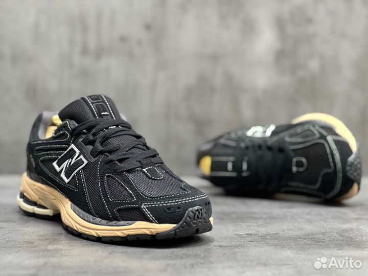 Кроссовки New Balance 1906R Black Taos Taupe