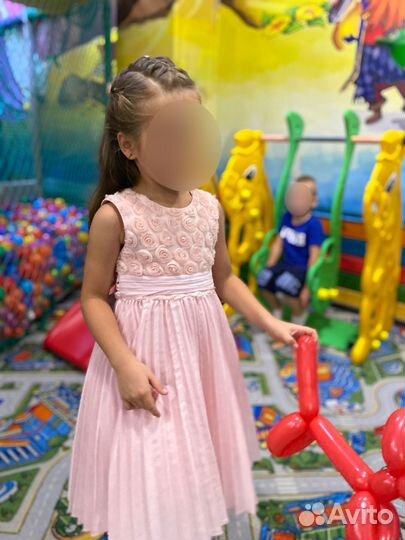 Платье для девочки нарядное