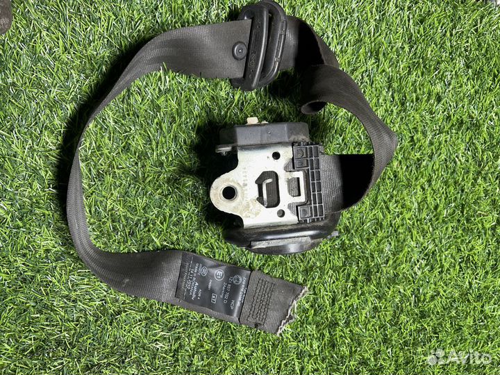 Ремень безопасности Skoda Octavia(A5)