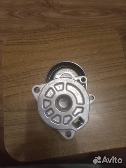 Новый Натяжной ролик приводного ремня nissan