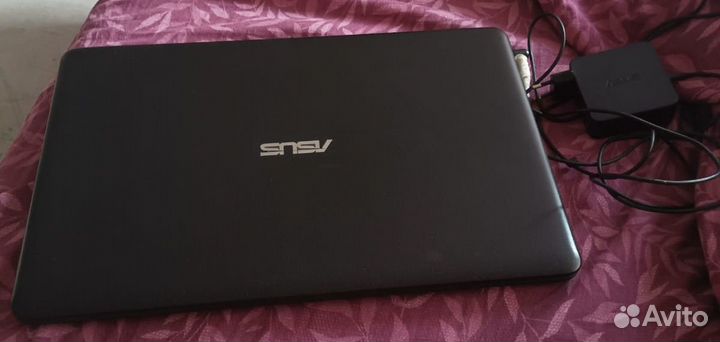 Ноутбук asus