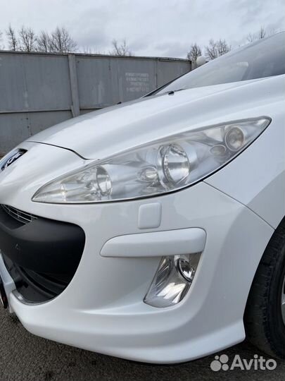 Peugeot 308 1.6 МТ, 2010, 258 000 км