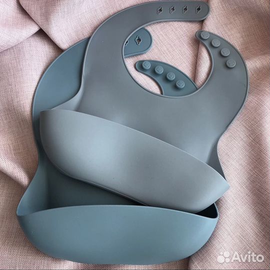 Нагрудник из силикона