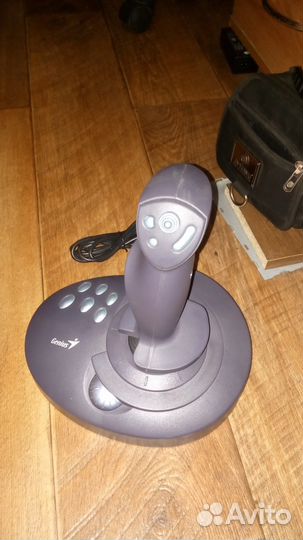 Джостик genius maxfighter F-31U vibration