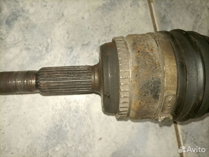 Привод в сборе правый Toyota Camry V50 11