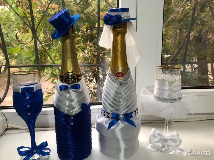 Свадебные фужеры и шампанское