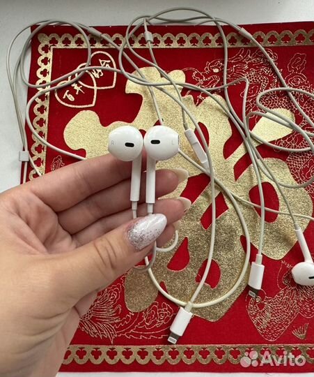 Наушники Apple earpods lightning