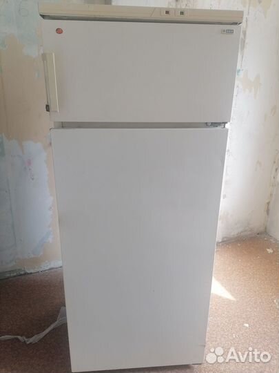 Продам холодильник рабочий бу