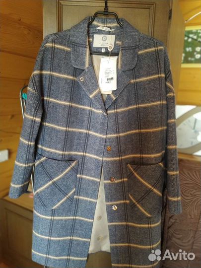 Новое пальто 44-46 раз