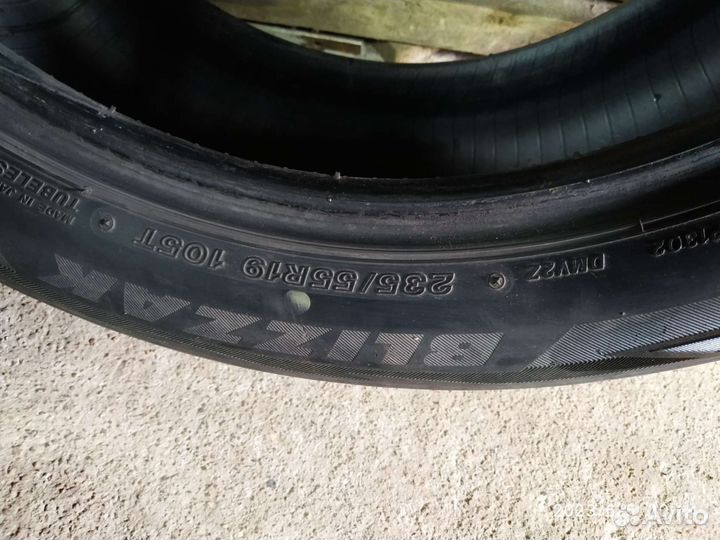 Bridgestone Blizzak DM-V2 235/55 R19 105T