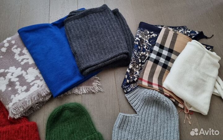 Шапки, палантины, снуды