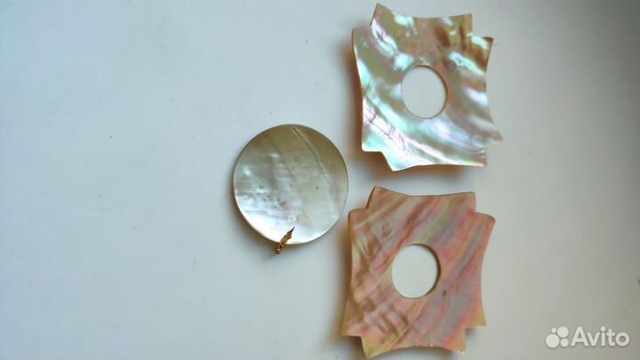 Перламутр 2 пряжки и подвеска