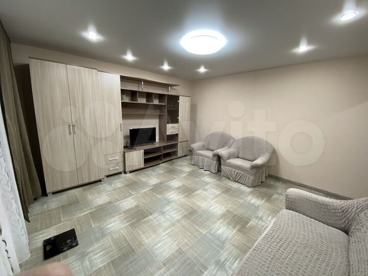 2-к. квартира, 52 м², 2/9 эт.