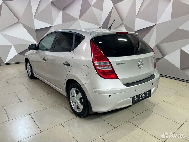 Hyundai i30 1.6 AT, 2010, 222 510 км
