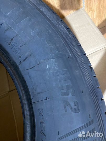 Delinte DS2 215/70 R15 98V