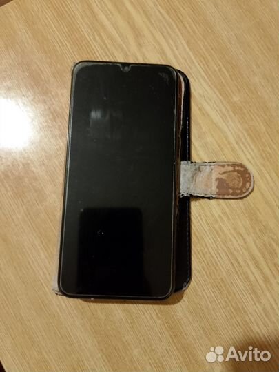 Philips Xenium S266, 2/32 ГБ