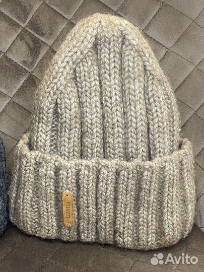 Женская шапка