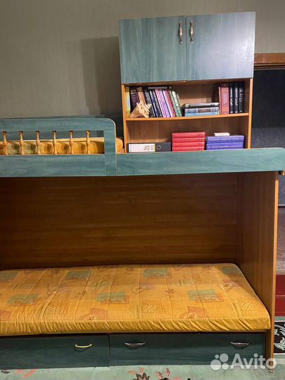 Двухъярусная кровать румынская