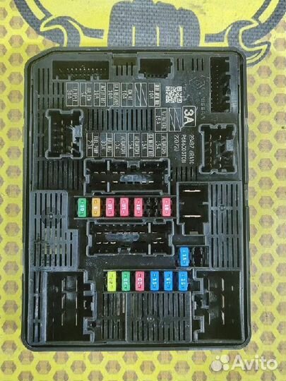 Блок предохранителей Nissan X-Trail