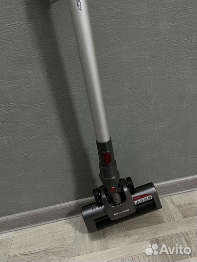 Вертикальный беспроводной пылесос