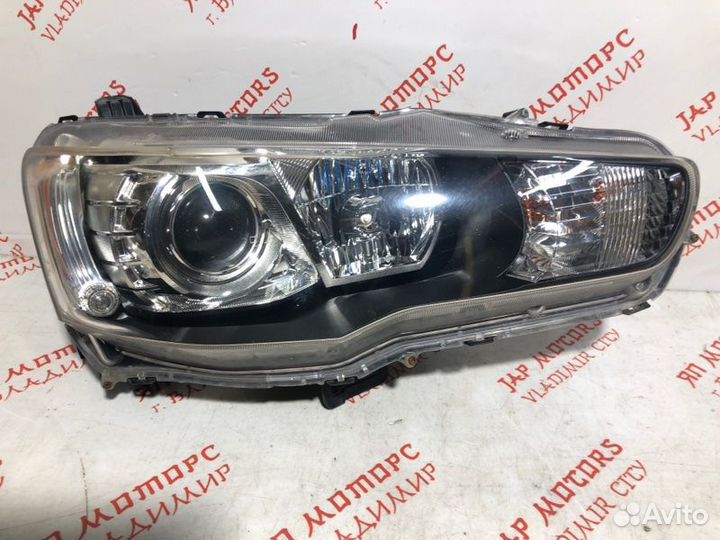 Фара ксеноновая правая Mitsubishi Lancer 10 седан