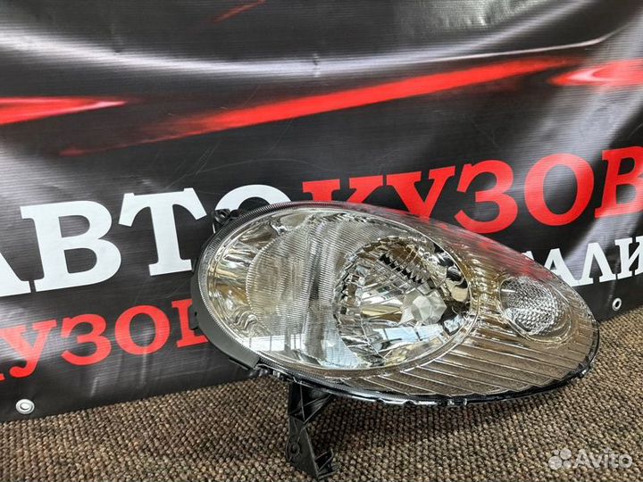 Фара левая Nissan Micra K-12 2002-2007