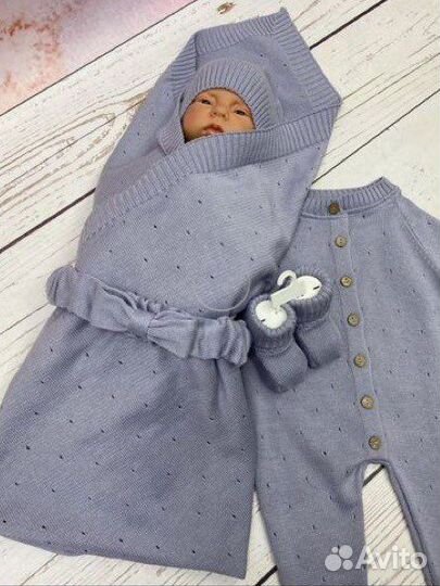Летний вязаный комплект на выписку капелька серый