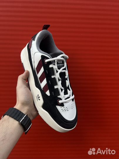 Adidas adi2000