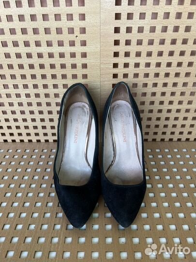 Туфли женские Carlo Pazolini 36,5