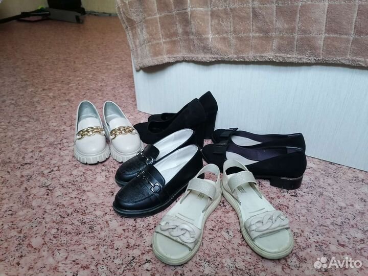 Школьная форма 1 и 5класс. Туфли 34 и 38рр